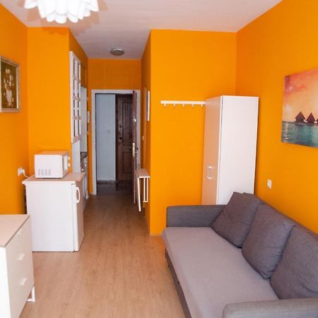 Econom Studio La Loma Apartment Торевиеха Екстериор снимка