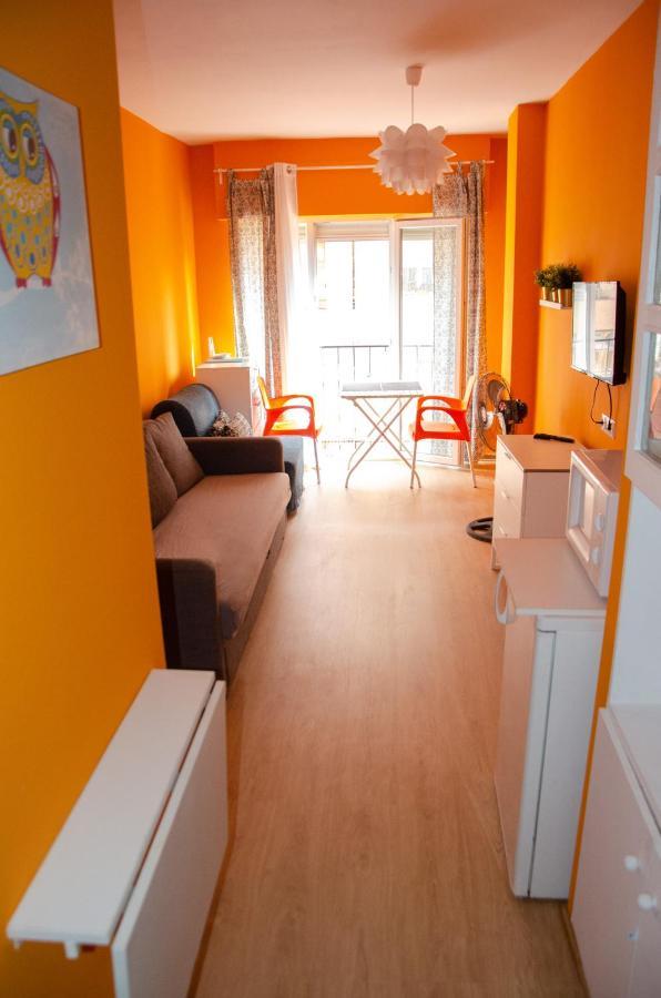 Econom Studio La Loma Apartment Торевиеха Екстериор снимка
