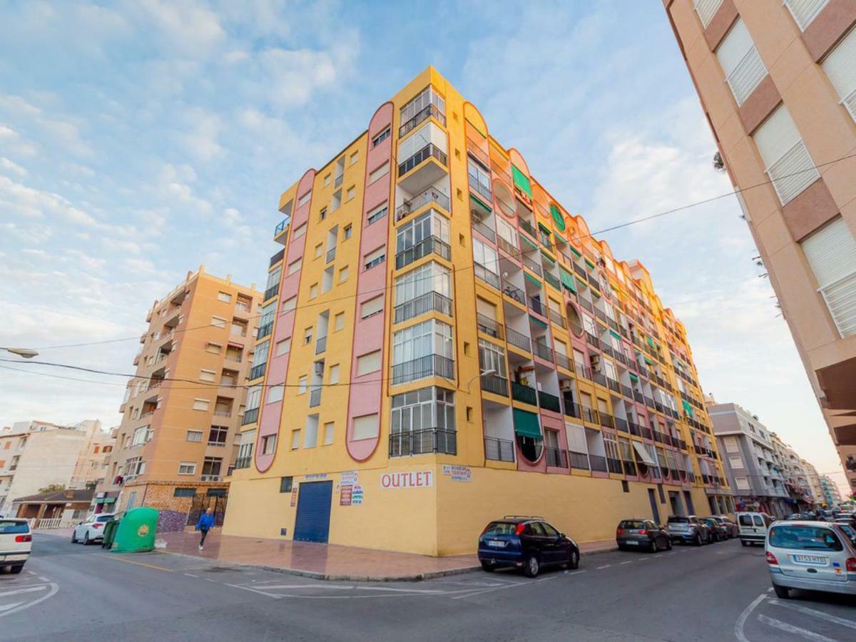 Econom Studio La Loma Apartment Торевиеха Екстериор снимка